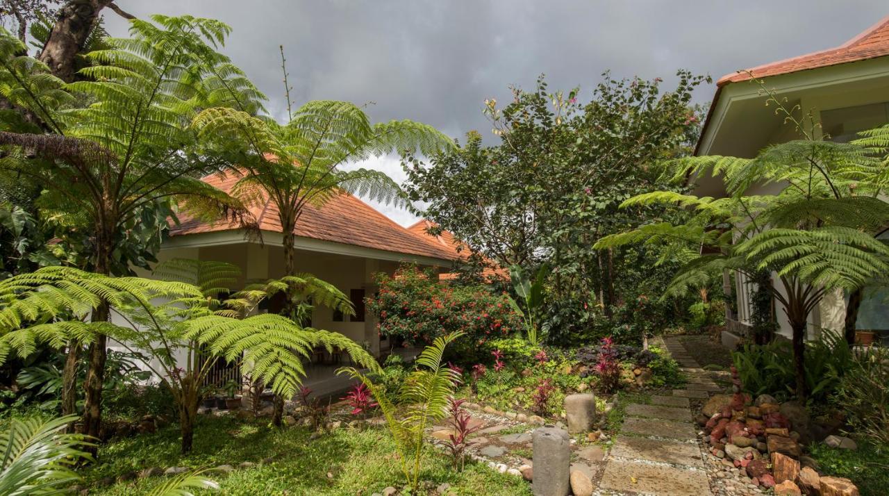 Ara Garden Inn, Accommodation, Yoga Studio & Spa Ruteng Luaran gambar